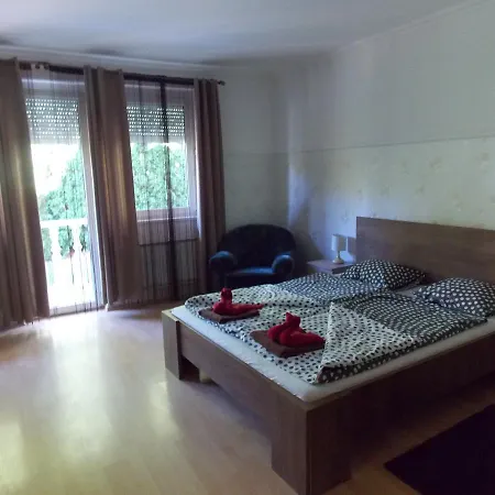 Madar Vendeghaz 4* Hévíz